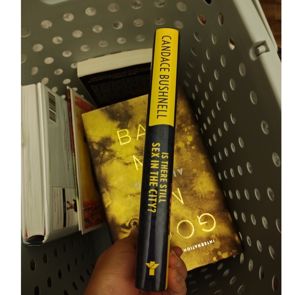 Hardcover Book Is There Still Sex in the‎ City? Signed Candace Bushnell Author - Picture 4 of 6